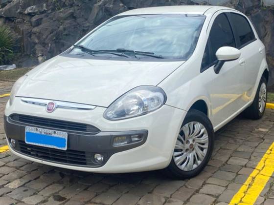FIAT PUNTO 1.6 ESSENCE 16V FLEX 4P AUTOMATIZADO FIAT PUNTO 1.6 ESSENCE 16V FLEX 4P AUTOMATIZADO